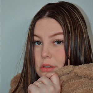 Meet your Posher, Allyson